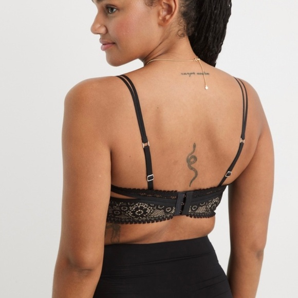 Like new black lazy aerie bra in size 32D - Picture 4 of 9